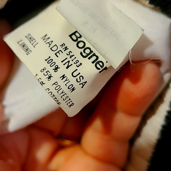 Bogner Ski Jacket, Ladies 14, Vintage, Ribbed Sleeves and bottom. Hood attached. - Picture 5 of 14